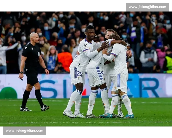 合同年博弈:皇马切尔西围猎乌帕梅卡诺,拜仁陷签字费困局 合同年博弈:皇马切尔西围猎乌帕梅卡诺,拜仁陷签字费困局